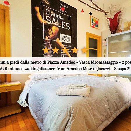 Appartement Metro Amedeo - Stanza Privata Con Vasca Idromassaggio à Naples Extérieur photo