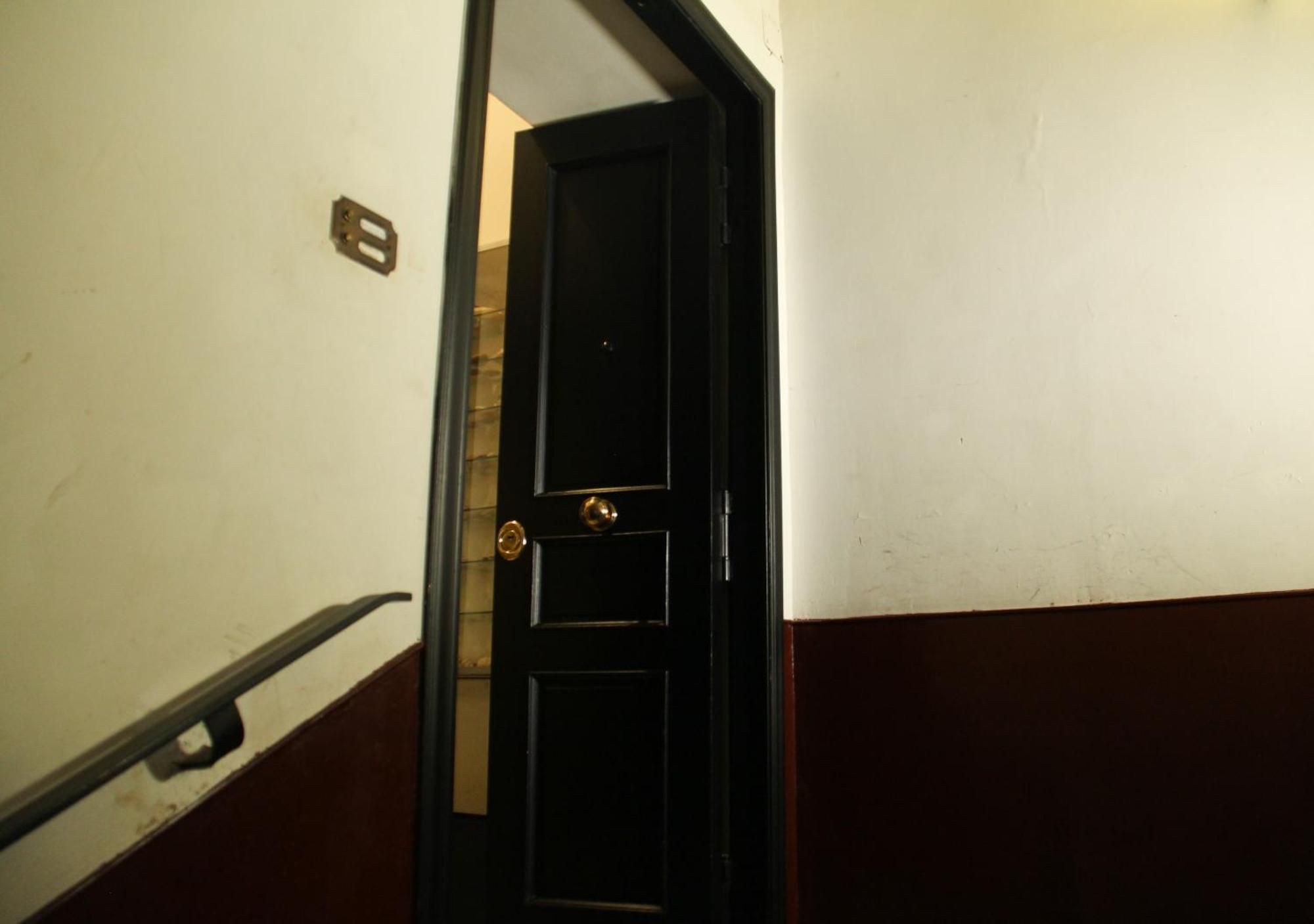 Appartement Metro Amedeo - Stanza Privata Con Vasca Idromassaggio à Naples Extérieur photo