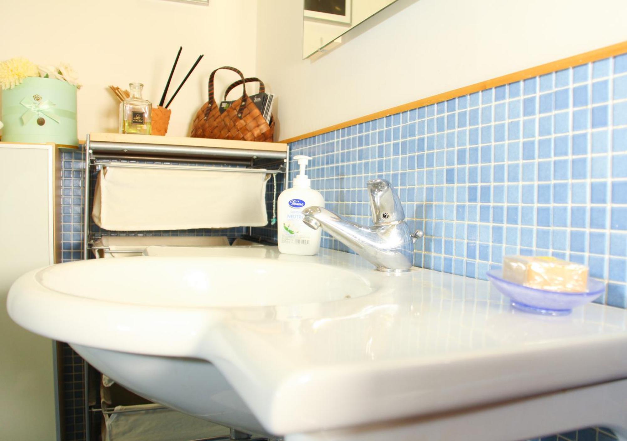 Appartement Metro Amedeo - Stanza Privata Con Vasca Idromassaggio à Naples Extérieur photo