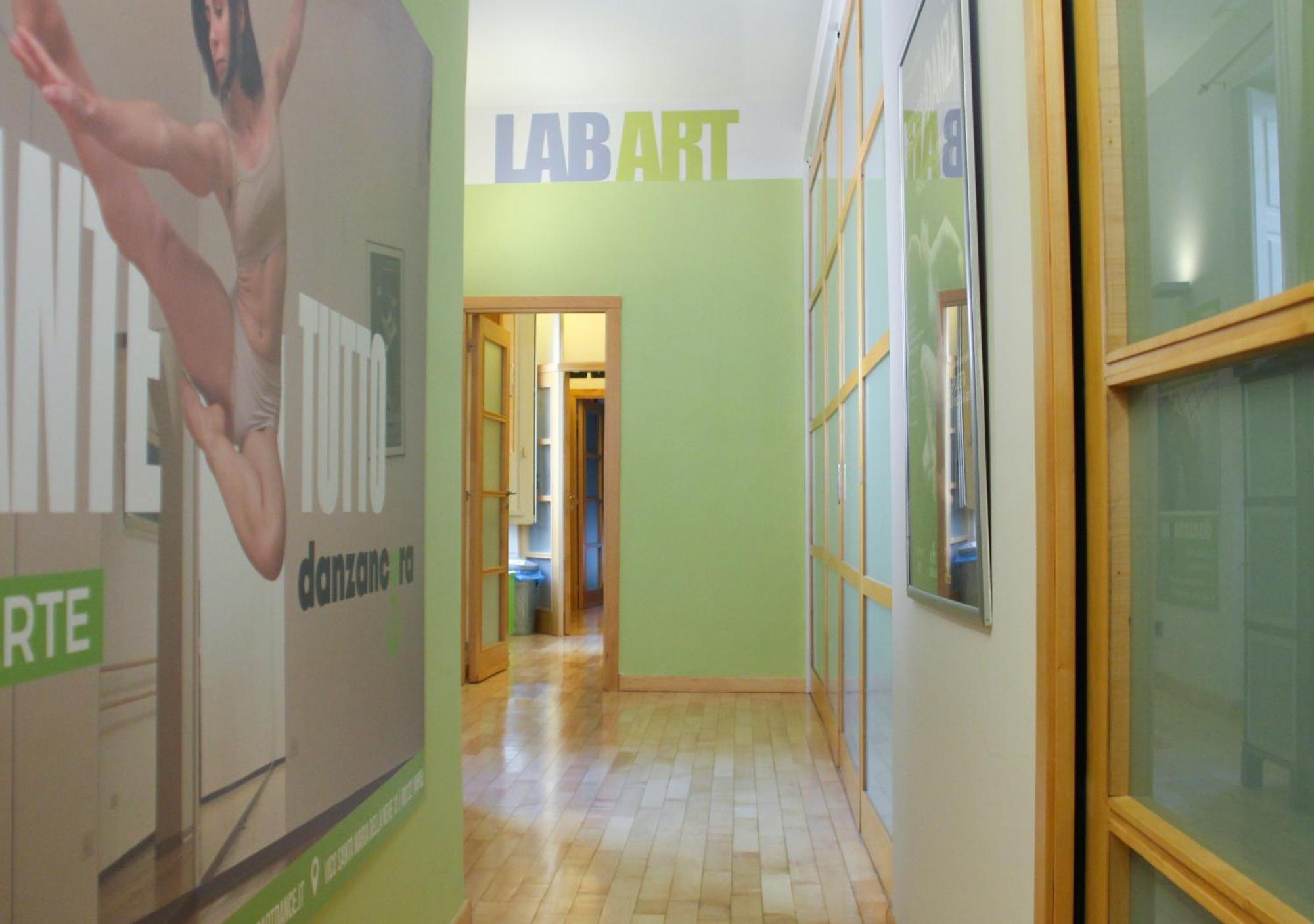Appartement Metro Amedeo - Stanza Privata Con Vasca Idromassaggio à Naples Extérieur photo